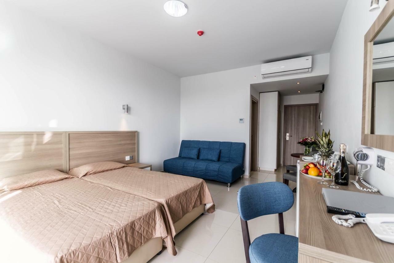 Bellini Hotel Aya Napa Dış mekan fotoğraf